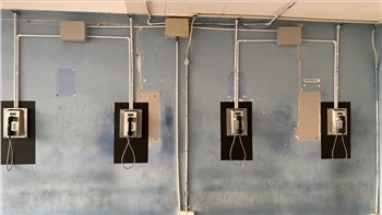 Una escola de Malàisia instal·la un telèfon a prova d'explosió d'acer inoxida...